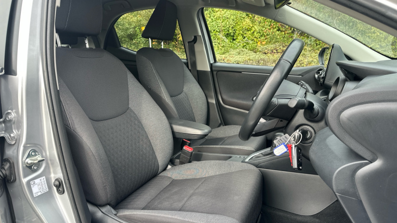 Toyota Yaris 1.5 Hybrid Design 5dr CVT Hybrid Hatchback